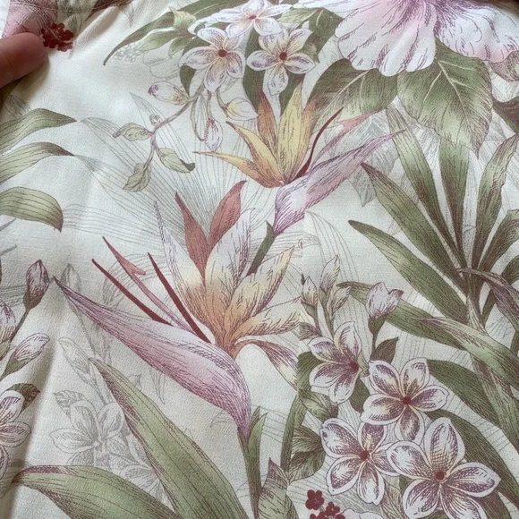 🌺🦜Tropic Vibes 🍹 Hawaiian floral print blouse S/M - Picture 5 of 16